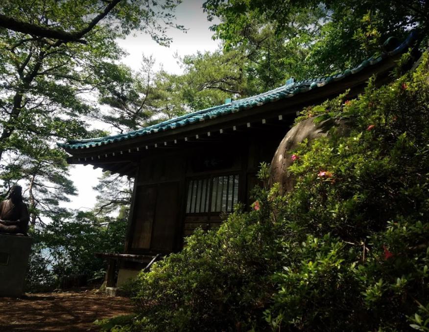 Nozaru Onsen Hostel Yamanouchi  Buitenkant foto